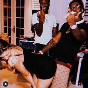 Meet your Posher, Tj